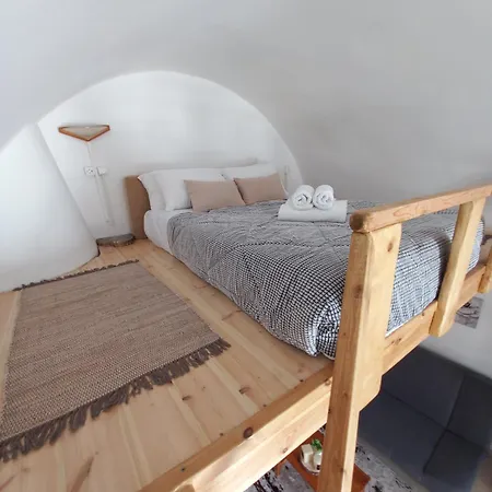 Granny's ,mini For 4 Meszariá