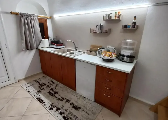 Granny's ,mini For 4 * Meszariá