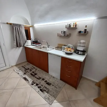 Granny's ,mini For 4 * Mesariá