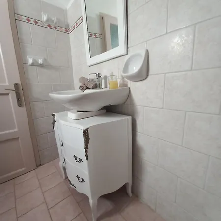 Villa Granny's ,mini For 4 *