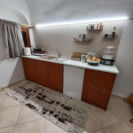 Granny's ,mini For 4 Meszariá