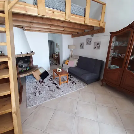 Villa Granny's ,mini For 4 Messaria (Santorini)