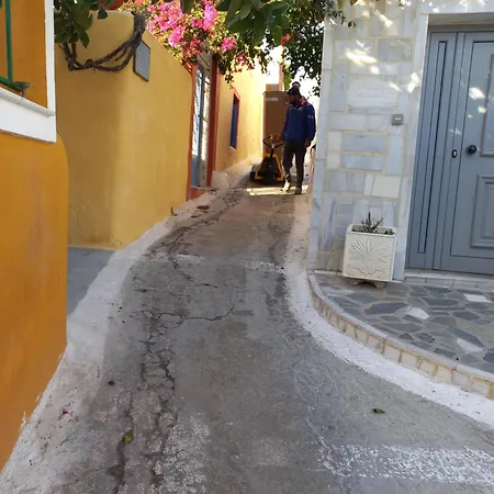 Granny's ,mini For 4 Villa Messaria (Santorini)