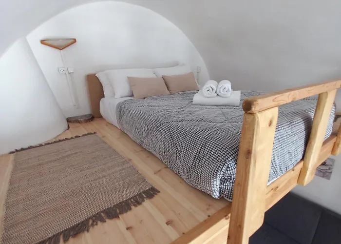 Granny's ,mini For 4 Mesaria