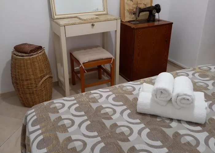 Granny's ,mini For 4 Villa Mesaria