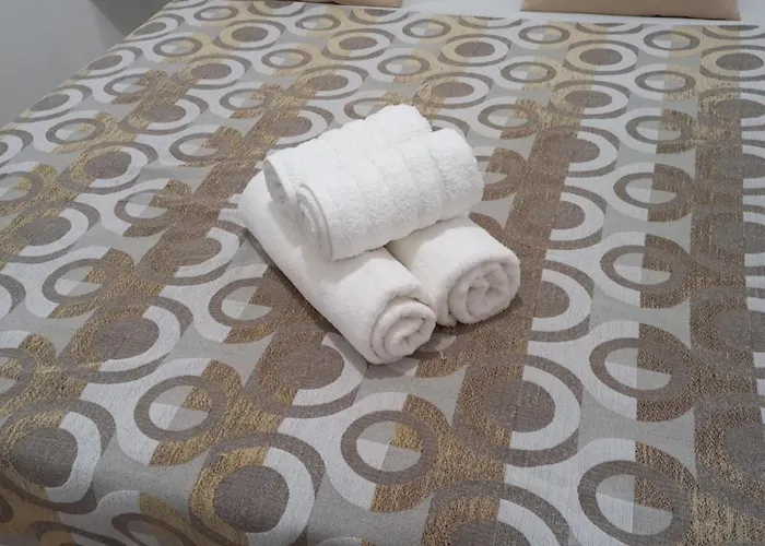 Granny's ,mini For 4